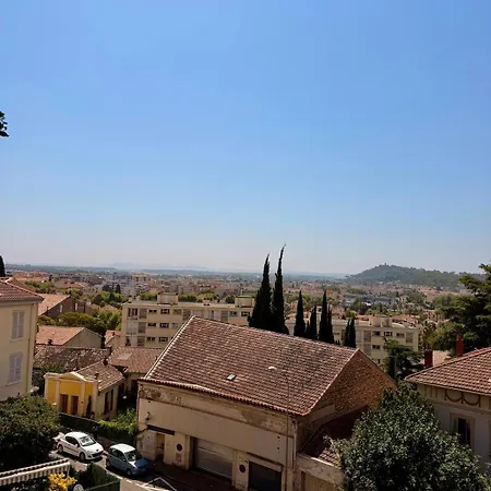 Capucine, Vue Pour 4 Personnes Hyères
